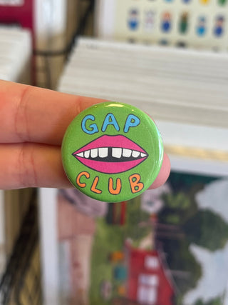 Gap Club Button